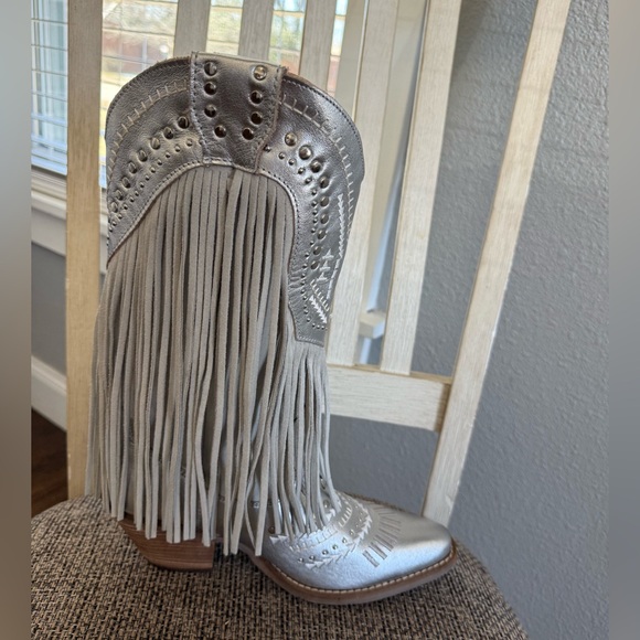 Dingo Silver Metallic Fringe Snip Toe Cowboy Western Boots Size 8.5 - Picture 8 of 9